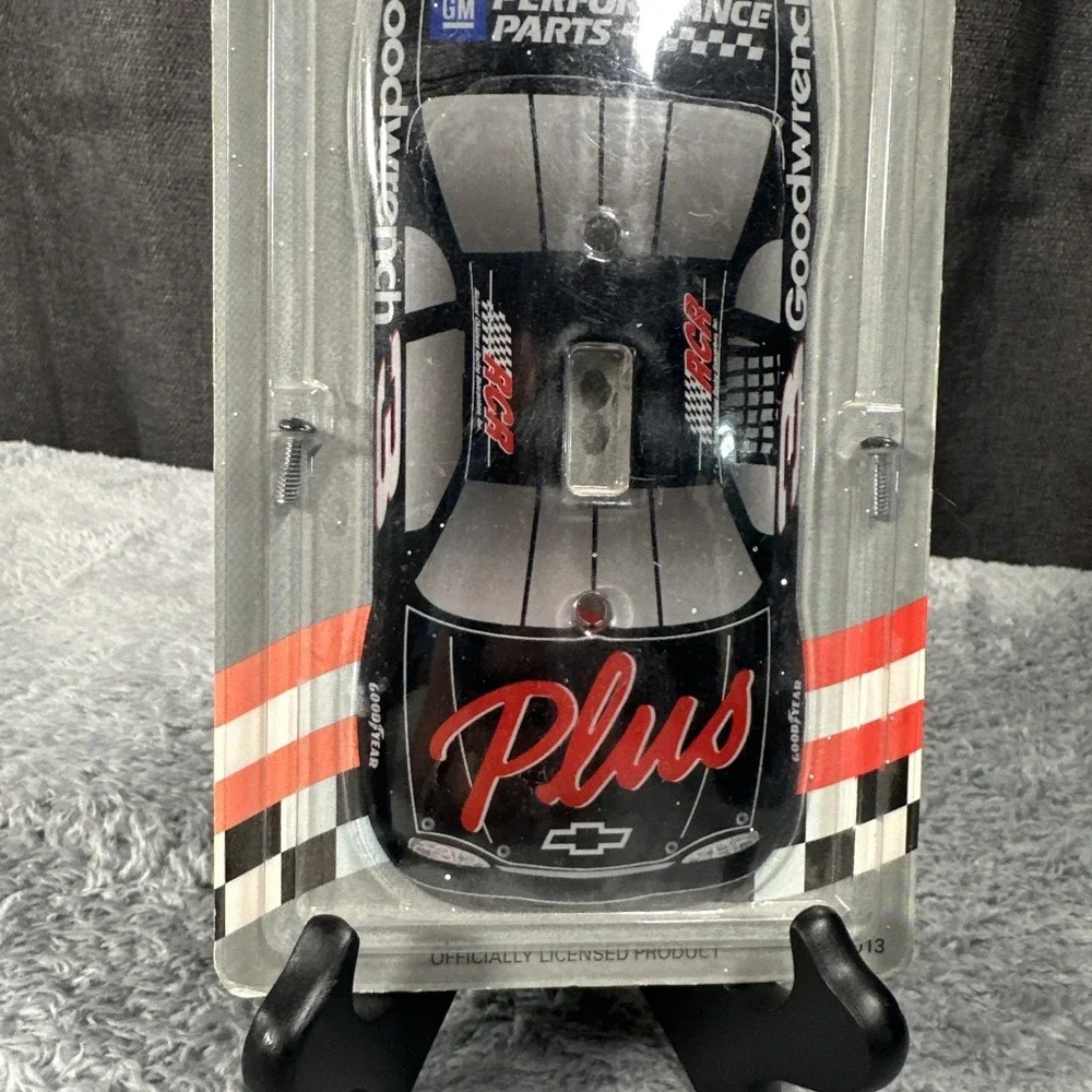 Vintage NASCAR #20013 GM Performance Light Switch Cover Racing Boys Bedroom